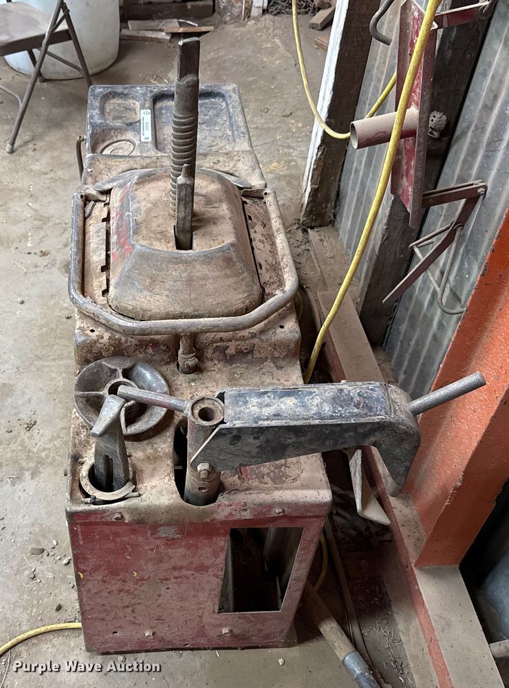 image for item EU5455 Coats 30-30A tire machine