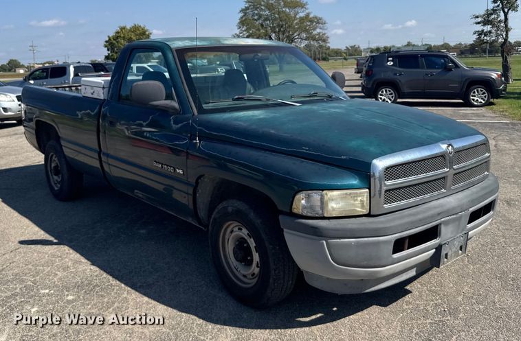 image for item EU6101 1999 Dodge Ram 1500 pickup truck