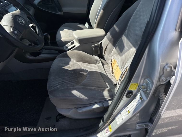 image for item EU6103 2012 Toyota RAV4 SUV