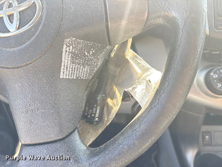 image for item EU6103 2012 Toyota RAV4 SUV