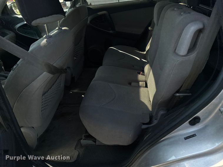 image for item EU6103 2012 Toyota RAV4 SUV