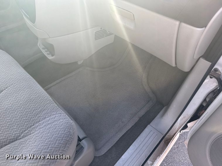 image for item EU6358 2006 Dodge Caravan/grand Caravan van