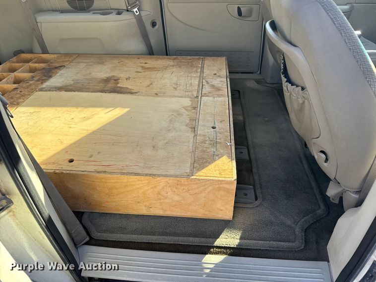 image for item EU6358 2006 Dodge Caravan/grand Caravan van