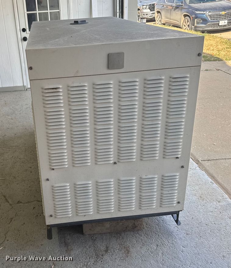 image for item EU6374 2014 Genarac QT06024KVSX generator