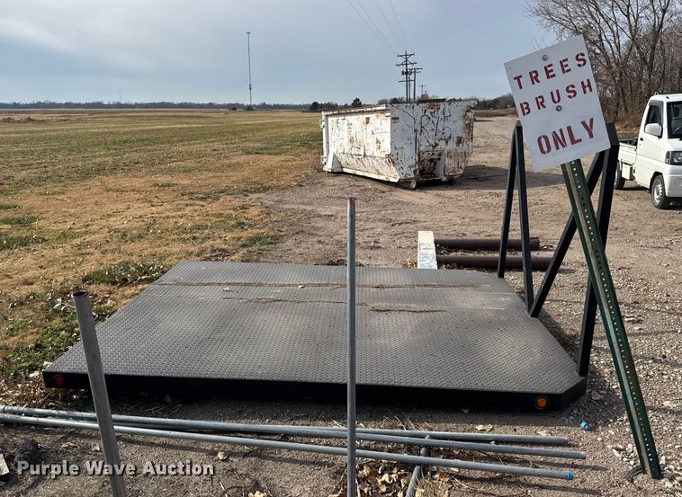 image for item EU6389 Flatbed