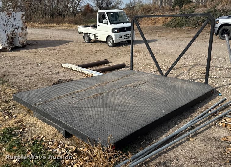 image for item EU6389 Flatbed