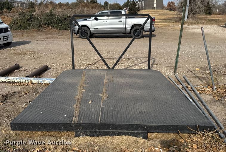 image for item EU6389 Flatbed