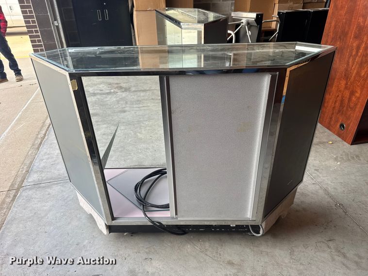 image for item EU6392 (2) jewelry display cases