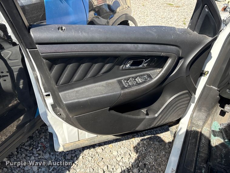 image for item EV2510 2017 Ford Taurus Police Interceptor 