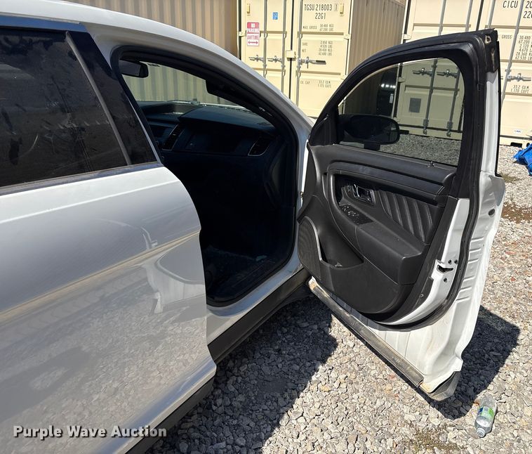 image for item EV2510 2017 Ford Taurus Police Interceptor 