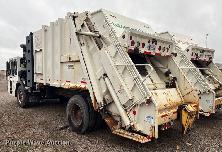 image for item EV2560 2013 Crane Carrier Low Entry refuse truck