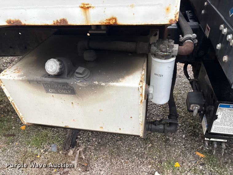 image for item EV2560 2013 Crane Carrier Low Entry refuse truck