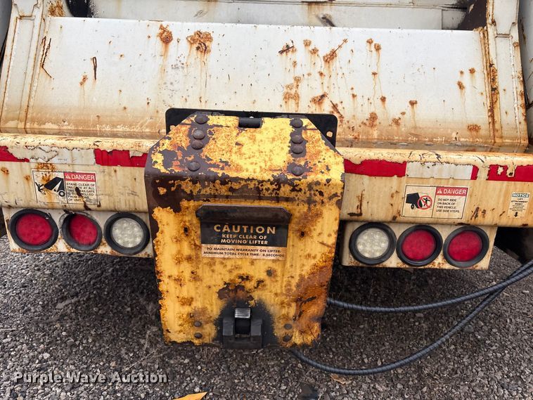 image for item EV2560 2013 Crane Carrier Low Entry refuse truck