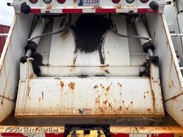 image for item EV2560 2013 Crane Carrier Low Entry refuse truck