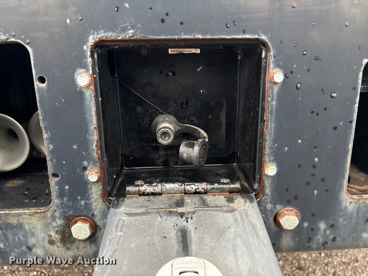 image for item EV2560 2013 Crane Carrier Low Entry refuse truck