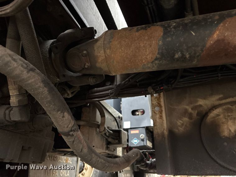 image for item EV2560 2013 Crane Carrier Low Entry refuse truck