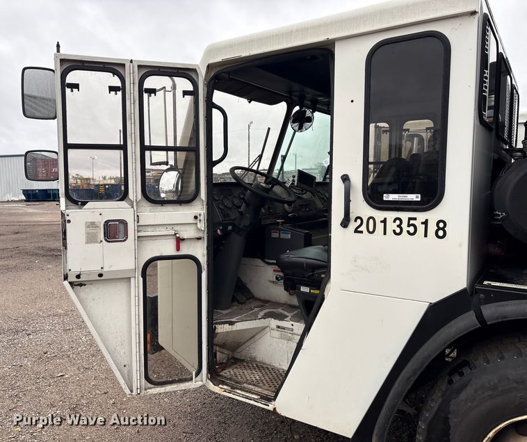 image for item EV2560 2013 Crane Carrier Low Entry refuse truck