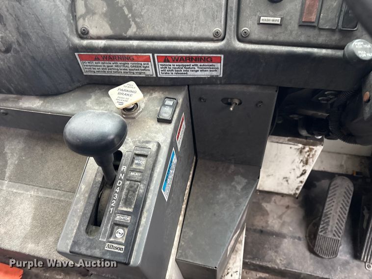 image for item EV2560 2013 Crane Carrier Low Entry refuse truck