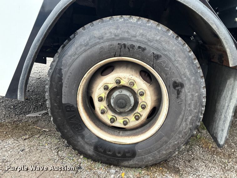 image for item EV2560 2013 Crane Carrier Low Entry refuse truck