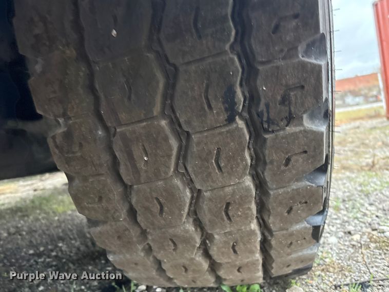 image for item EV2560 2013 Crane Carrier Low Entry refuse truck