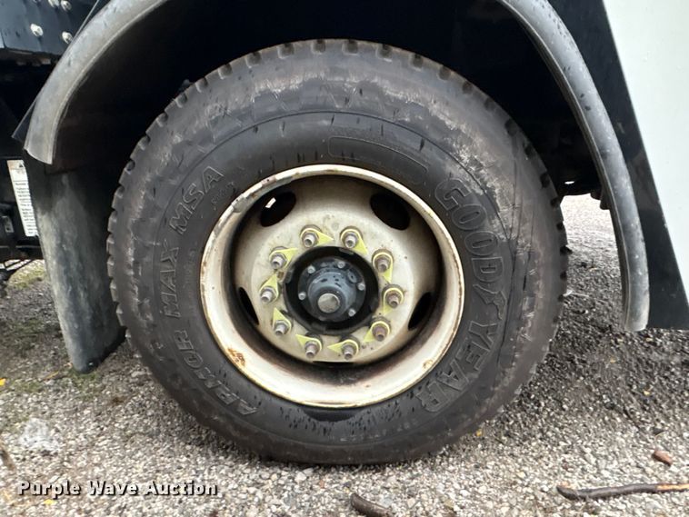 image for item EV2560 2013 Crane Carrier Low Entry refuse truck