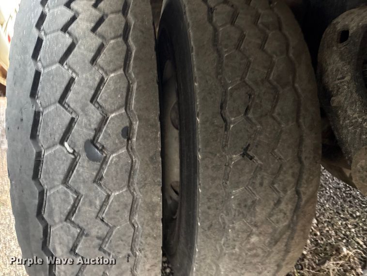 image for item EV2560 2013 Crane Carrier Low Entry refuse truck