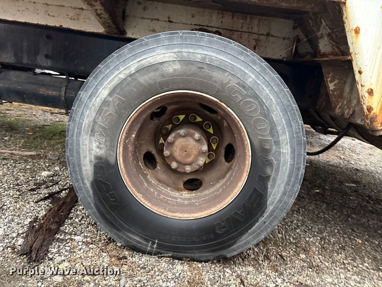 image for item EV2560 2013 Crane Carrier Low Entry refuse truck