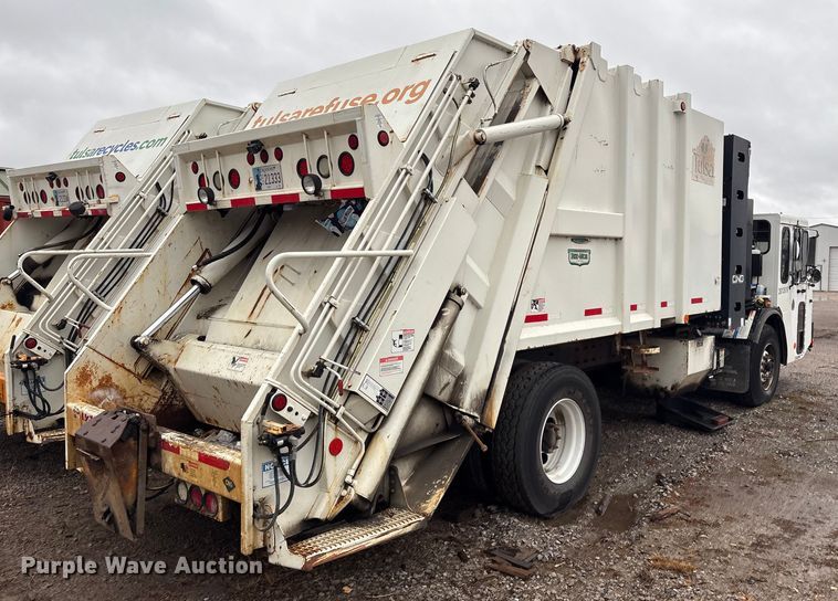 image for item EV2561 2013 Crane Carrier Low Entry refuse truck