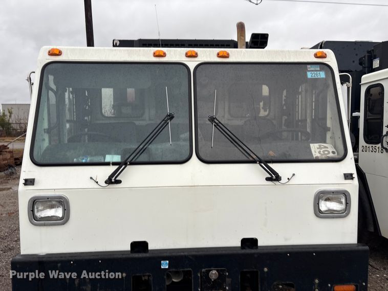 image for item EV2561 2013 Crane Carrier Low Entry refuse truck