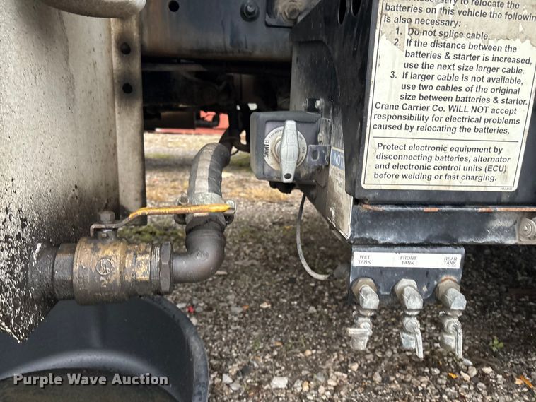 image for item EV2561 2013 Crane Carrier Low Entry refuse truck