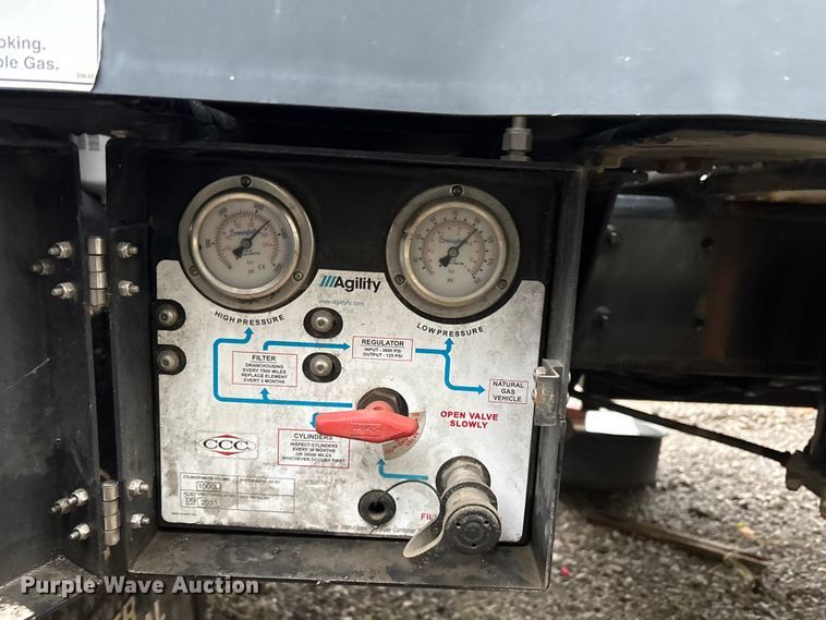 image for item EV2561 2013 Crane Carrier Low Entry refuse truck