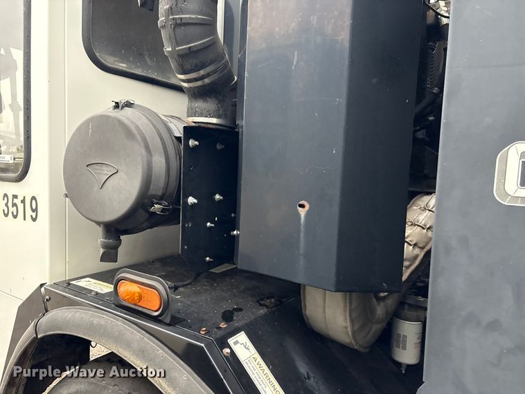 image for item EV2561 2013 Crane Carrier Low Entry refuse truck