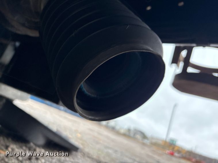 image for item EV2561 2013 Crane Carrier Low Entry refuse truck