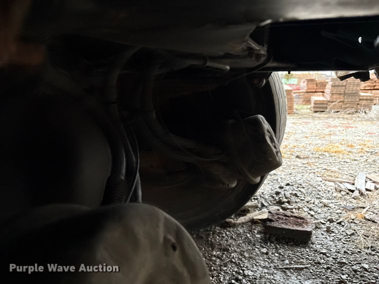 image for item EV2561 2013 Crane Carrier Low Entry refuse truck