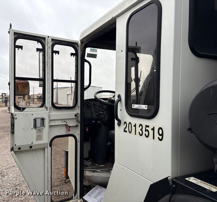 image for item EV2561 2013 Crane Carrier Low Entry refuse truck