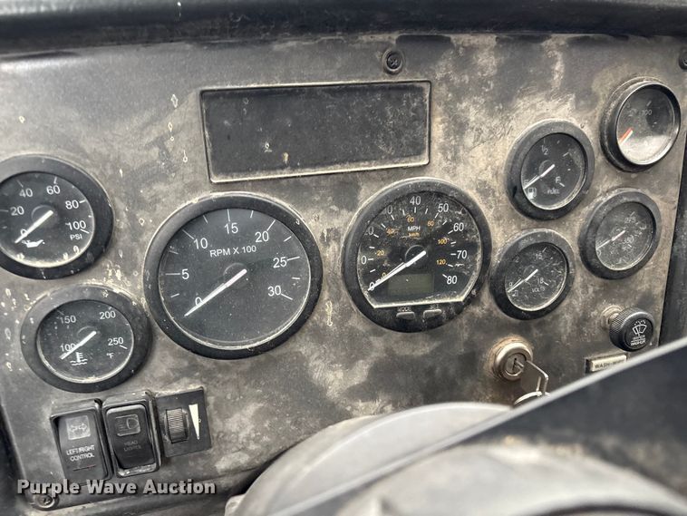 image for item EV2561 2013 Crane Carrier Low Entry refuse truck