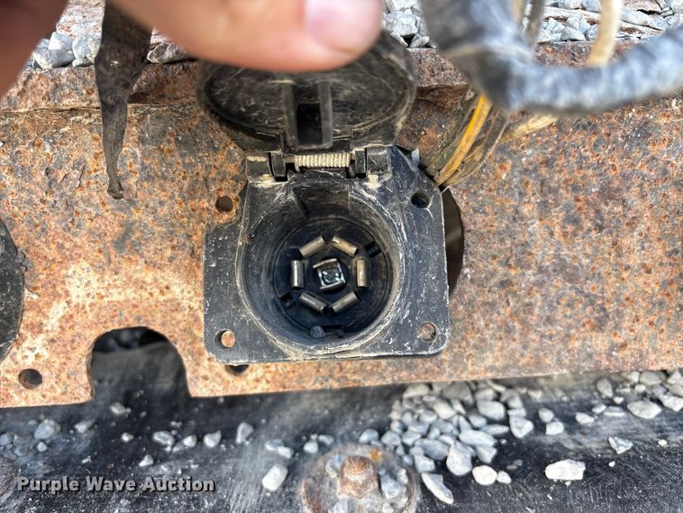 image for item FI0024 2001 International 4700 dump truck