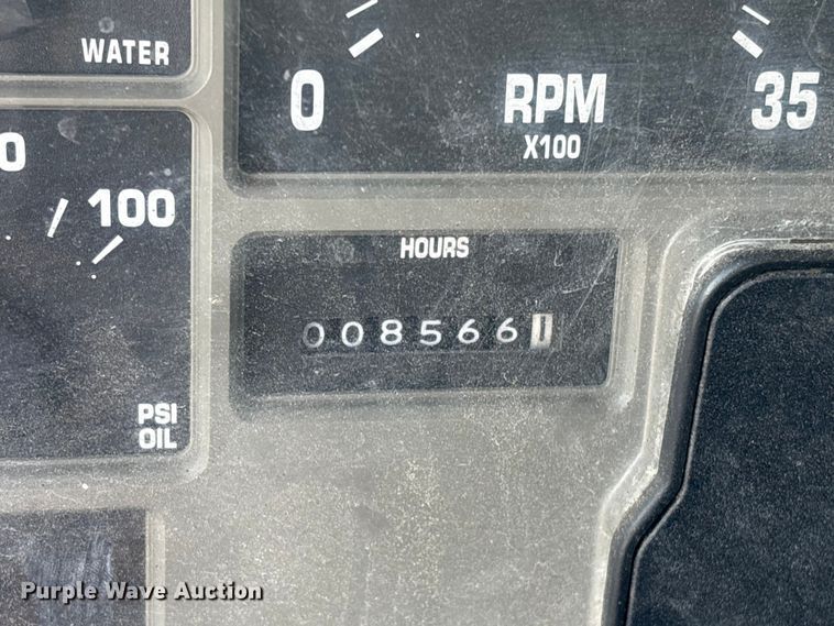 image for item FI0024 2001 International 4700 dump truck