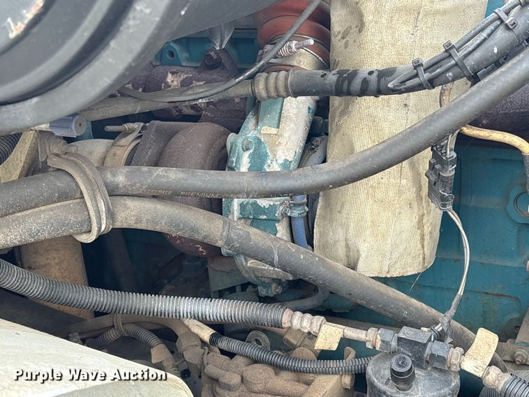 image for item FI0024 2001 International 4700 dump truck