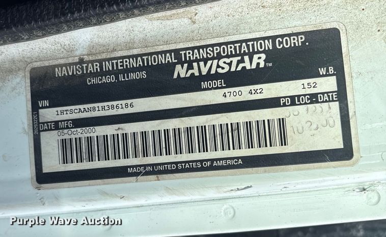 image for item FI0024 2001 International 4700 dump truck