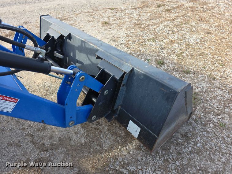 image for item FI0641 2011 New holland T1530 MFWD tractor