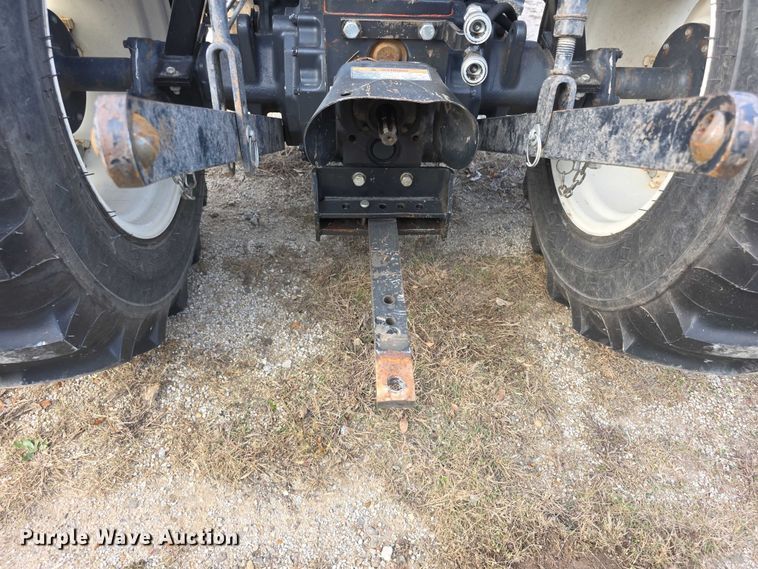 image for item FI0641 2011 New holland T1530 MFWD tractor