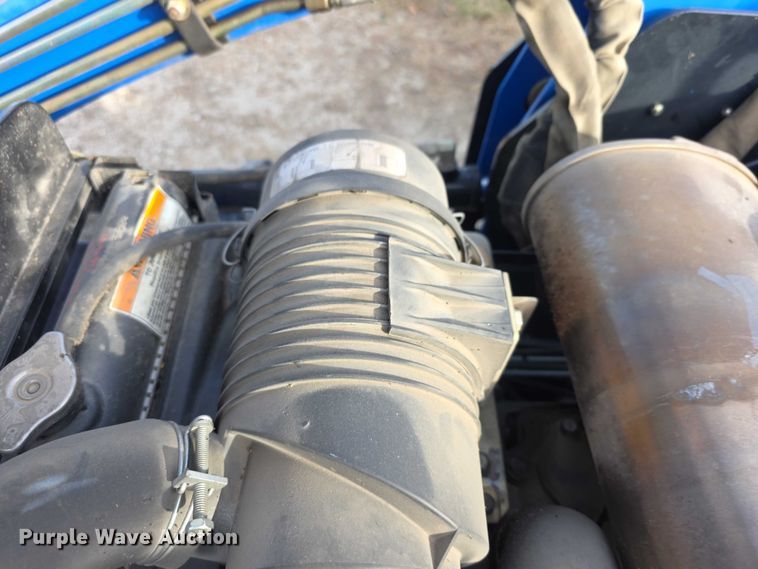 image for item FI0641 2011 New holland T1530 MFWD tractor