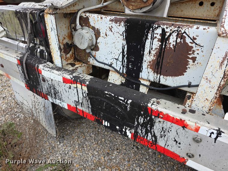 image for item FI0648 1986 Walker Sanitary 3A asphalt trailer  