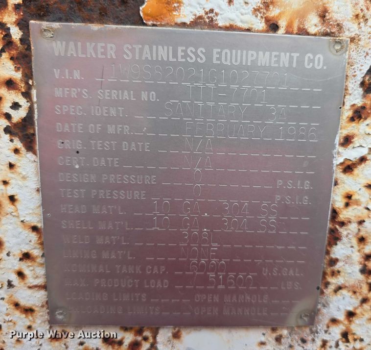 image for item FI0648 1986 Walker Sanitary 3A asphalt trailer  