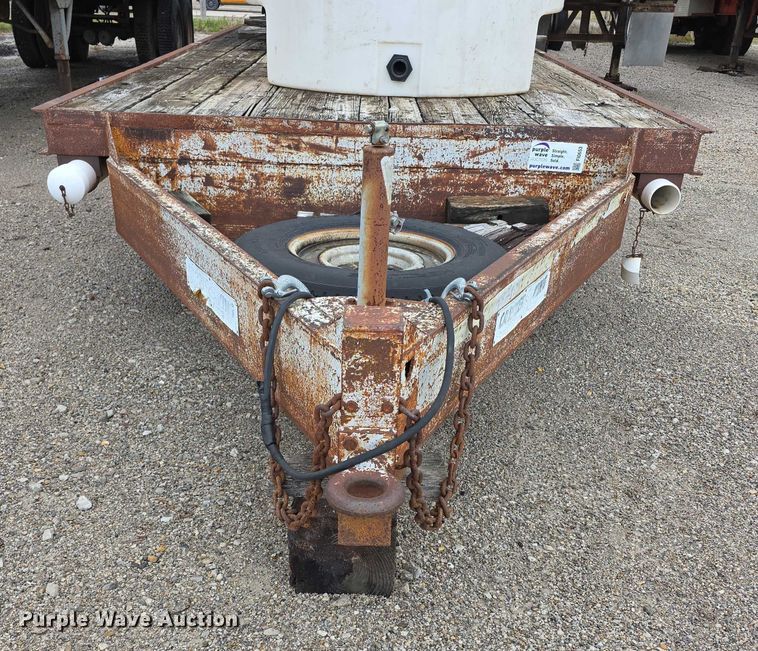 image for item FI0653 1983 Carrier King 2000 equipment trailer