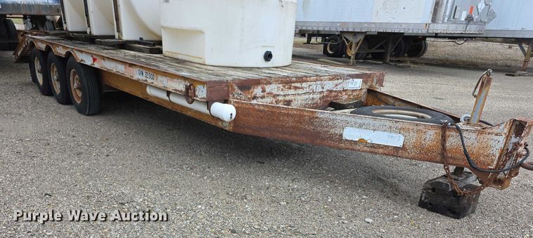 image for item FI0653 1983 Carrier King 2000 equipment trailer