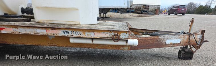 image for item FI0653 1983 Carrier King 2000 equipment trailer