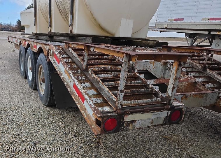 image for item FI0653 1983 Carrier King 2000 equipment trailer