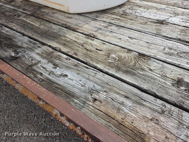 image for item FI0653 1983 Carrier King 2000 equipment trailer